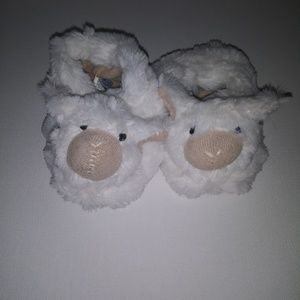 Pottery Barn Kids Whiye faux fur Llama booties